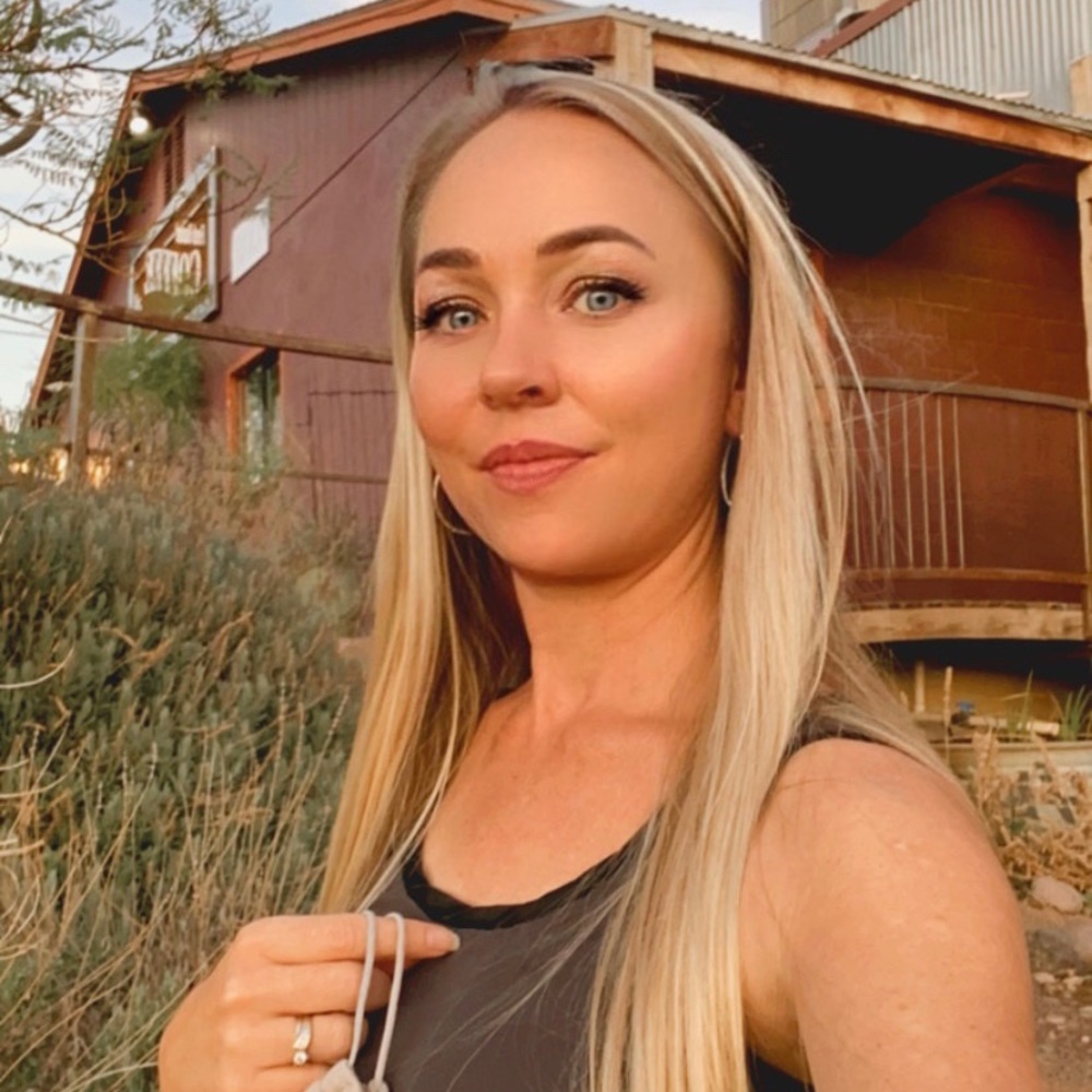 Meet your Posher, Tiffany